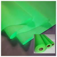 Светящаяся ткань 100 % полиестер в рулоне зеленого цвета 1 м